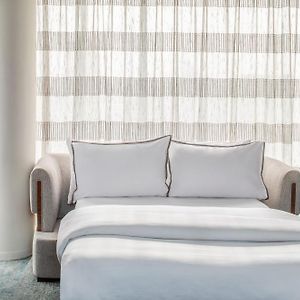 Club Floor Corner King Concierge level Guest room 1 King